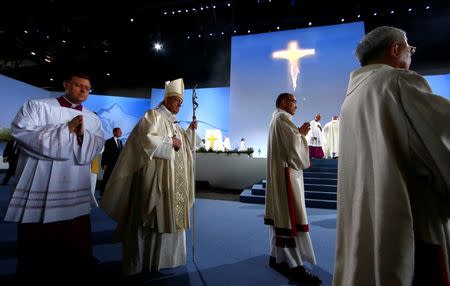 Pope Francis arrives to lead a Holy Mass at the Palexpo in Geneva, Switzerland, June 21 2018. REUTERS/Tony Gentile