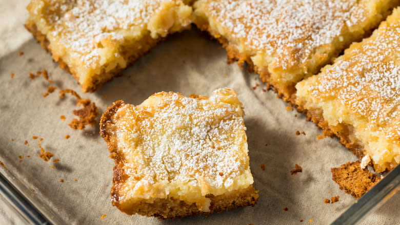 Gooey butter cake