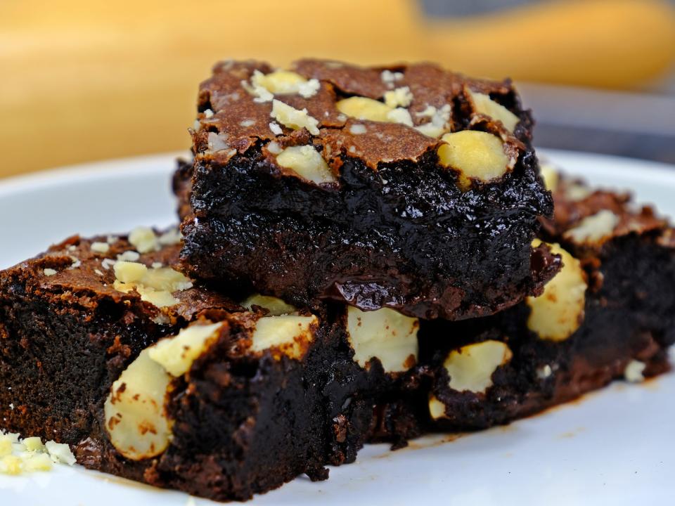 macadamia nut brownies