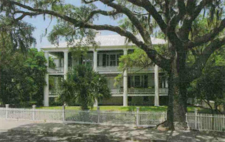 John Joyner House, ca 1820s, 400 Wilmington Street, Beaufort.