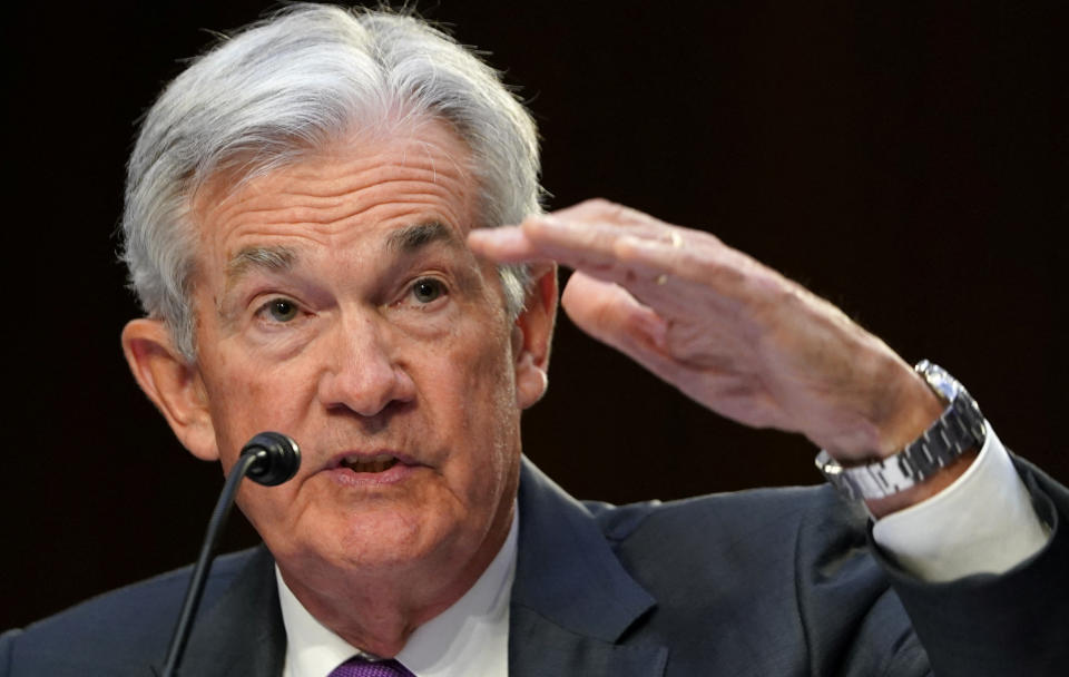 Ο Πρόεδρος της Federal Reserve Jerome H. Powell καταθέτει ενώπιον ακρόασης της Επιτροπής Τραπεζών, Στέγασης και Αστικών Υποθέσεων της Γερουσίας των ΗΠΑ σχετικά με την «Εξαμηνιαία Έκθεση Νομισματικής Πολιτικής στο Κογκρέσο» στο Καπιτώλιο στην Ουάσιγκτον, ΗΠΑ, 7 Μαρτίου 2023. REUTERS/Kevin Lamarque