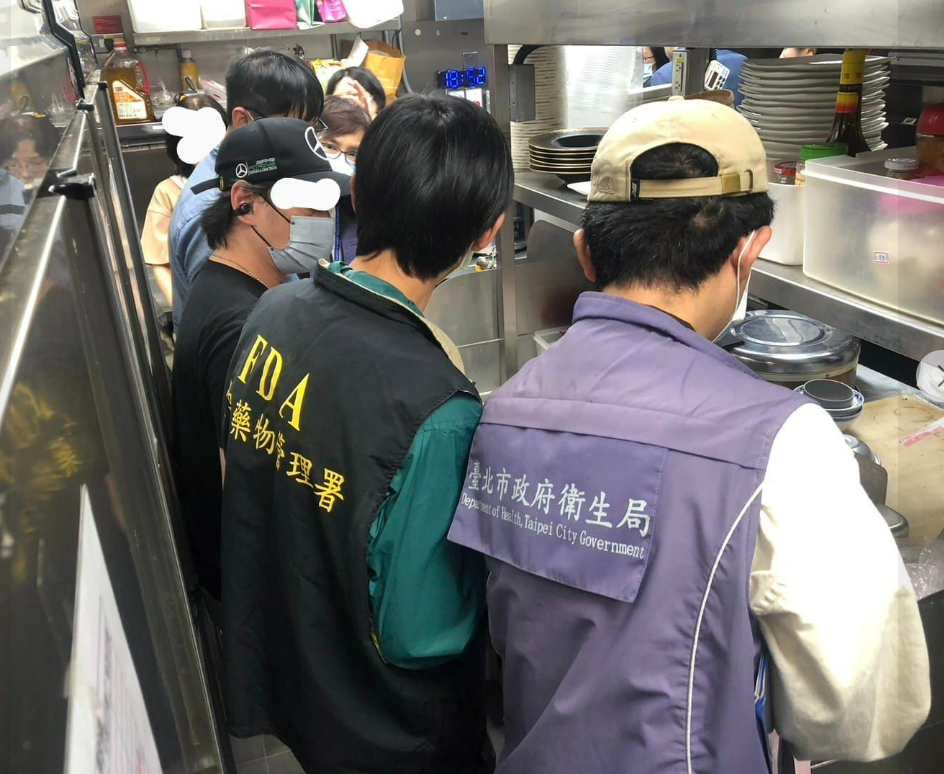 寶林茶室傳嚴重食安事件，王必勝表示，食藥署邀請毒物專家等介入調查，並攜手台北市衛生局共同處理此一事件。   圖：翻攝自王必勝臉書專頁