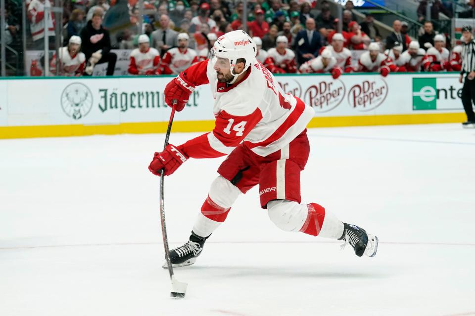 Red Wings center Robby Fabbri takes a shot in the second period on Tuesday, Nov. 16, 2021 in Dallas.