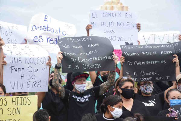 Protestas ante el desabasto de quimioterapias 