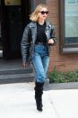 <p>The model tried out the <a href="https://www.elle.com/uk/fashion/street-style/a30994578/diana-tuck-trouser-boot-styling-trick/" rel="nofollow noopener" target="_blank" data-ylk="slk:Diana Tuck;elm:context_link;itc:0;sec:content-canvas" class="link ">Diana Tuck</a> while out in New York. The 23 year-old stepped out in a simple outfit of jeans, knee-high boots, a black t-shirt and leather jacket. </p>