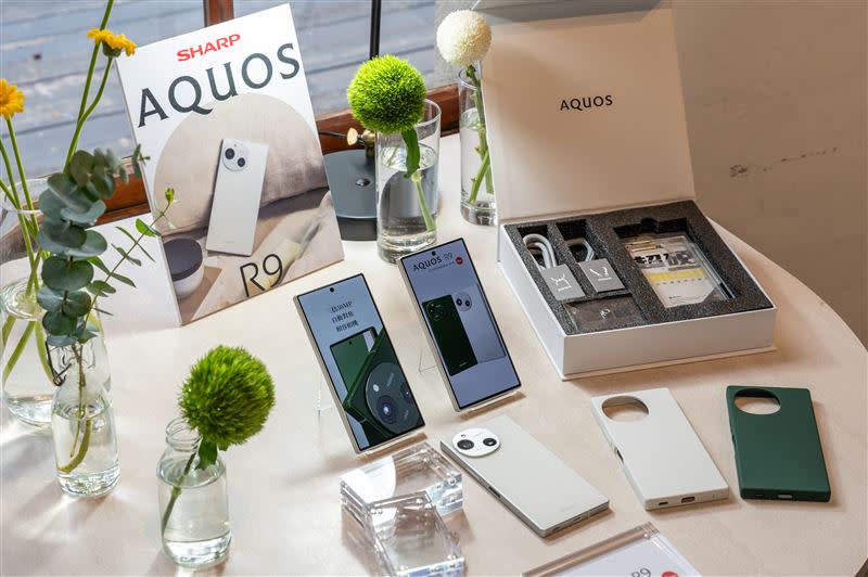 AQUOS R9限量首購大禮包(價值台幣2,600元)。（圖／台灣夏普提供）