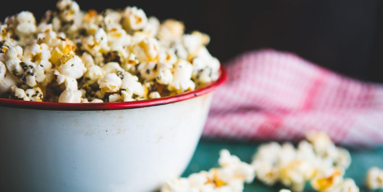 Making Healthy Popcorn At Home