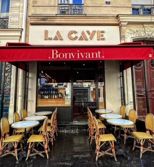 Bonvivant is an organic wine bar in the Latin Quarter