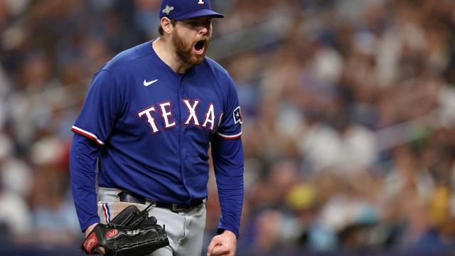 Aroldis Chapman arrived as Rangers' bullpen savior vs. Red Sox