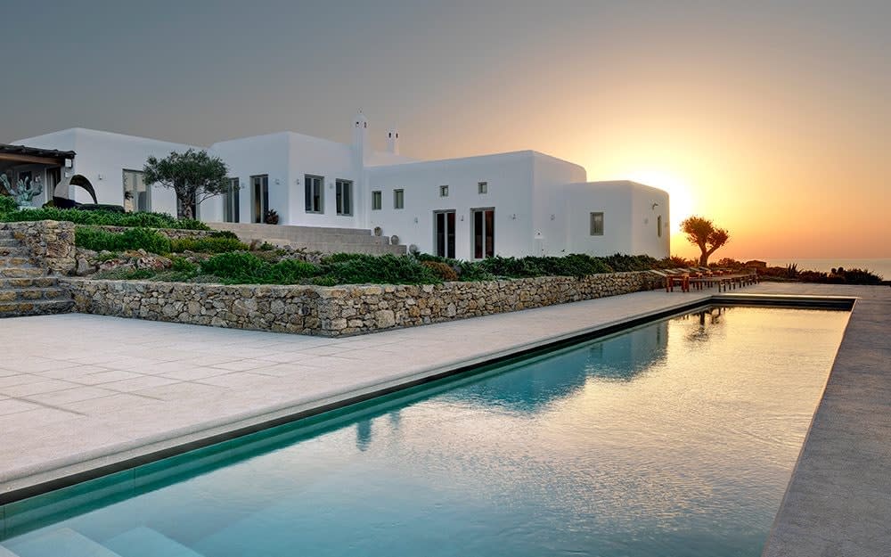 Villa Lopez in Mykonos - Stelios Tzetzias