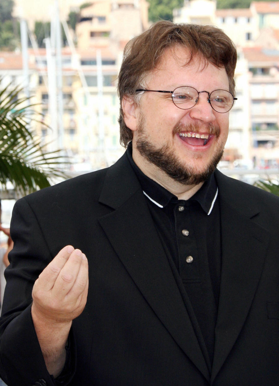 Guillermo del Toro durante la promoción de 'El laberinto del fauno' en el 2006. (Photo credit should read VALERY HACHE/AFP via Getty Images)