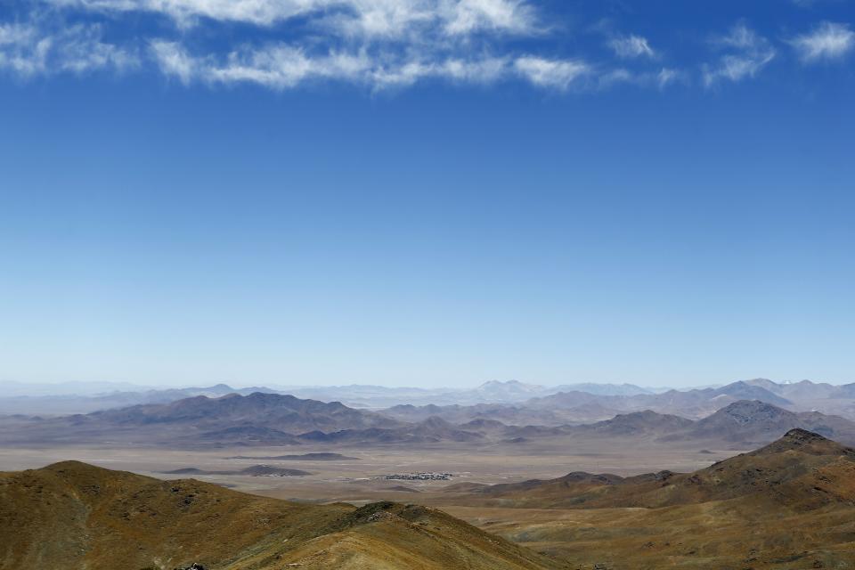 <p>En la imagen, el desierto de Atacama, el más antiguo y árido de la Tierra. En el corazón de sus 105.000 kilómetros cuadrados de superficie, situados al norte de Chile, hay zonas en las que no se había registrado ninguna precipitación en los últimos 500 años. (Foto: Ivan Alvarado / Reuters). </p>