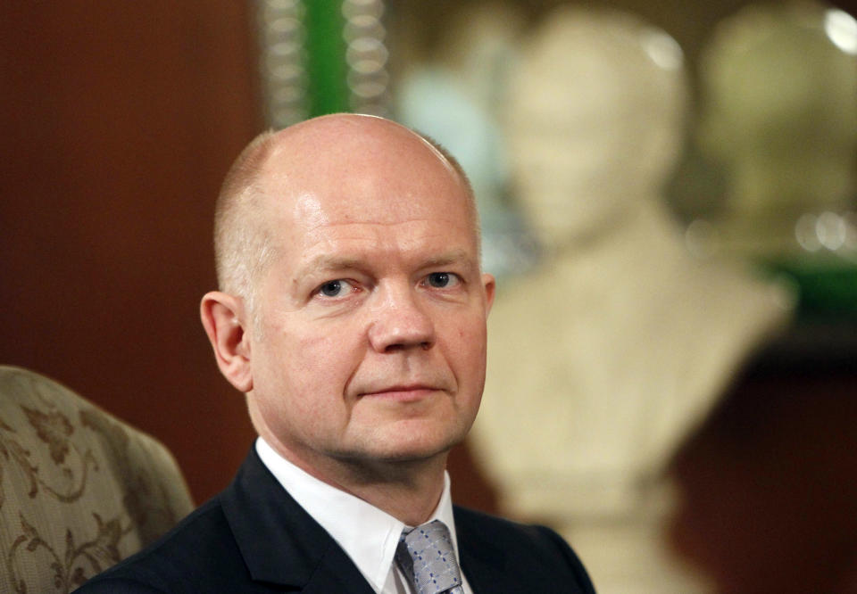 British Foreign Secretary William Hague visits the presidential palace in Manila, Philippines Thursday, Jan. 30, 2014. (AP Photo/Romeo Ranoco, Pool)