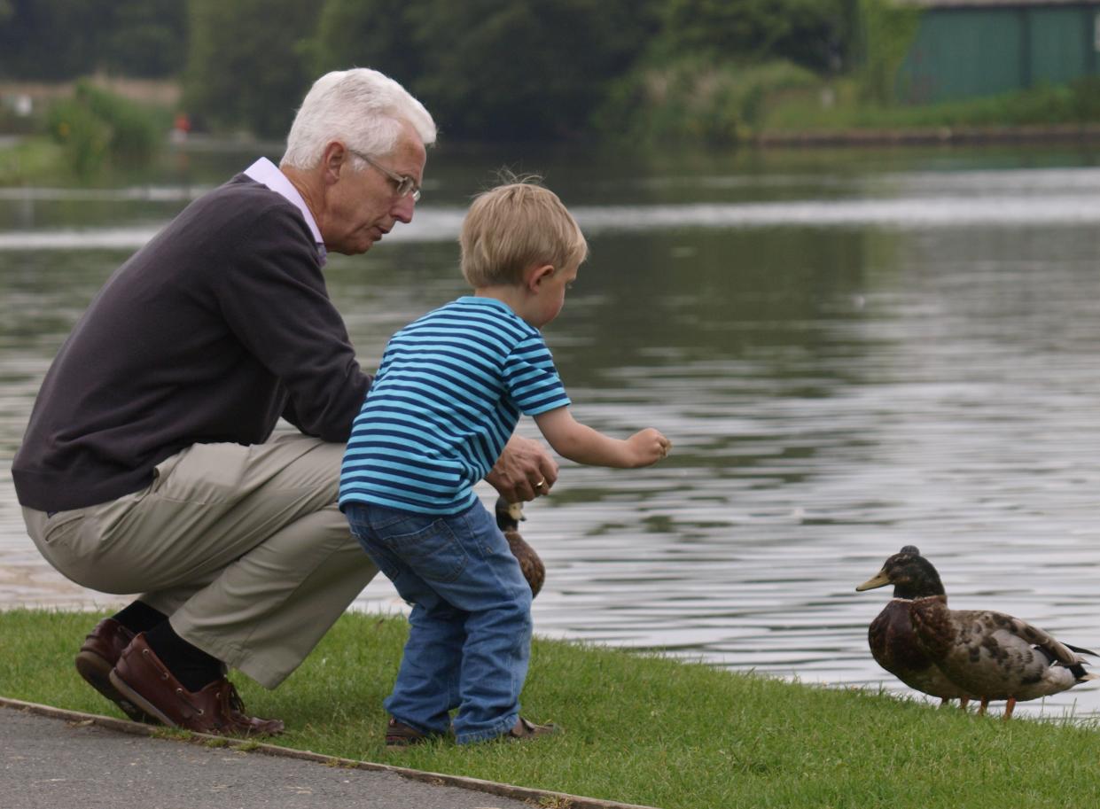 Grandparents could get themselves a £230 pension bonus for looking after their grandchildren (Education Images/UIG via Getty Images)