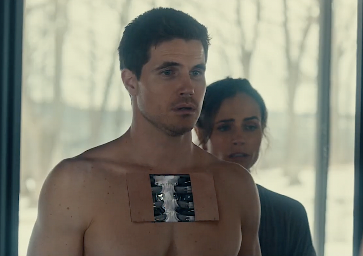 simulant, robbie amell, jordana brewster