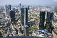 Auch in Frankfurt bzw. im Rhein-Main-Gebiet soll die Mietpreisbremse voraussichtlich umgesetzt werden. Priska Hinz, hessische Ministerin für Stadtentwicklung, erklärte allerdings, dass noch nicht feststehe, in welchen Städten und Stadtteilen genau diese zum Tragen kommen wird.