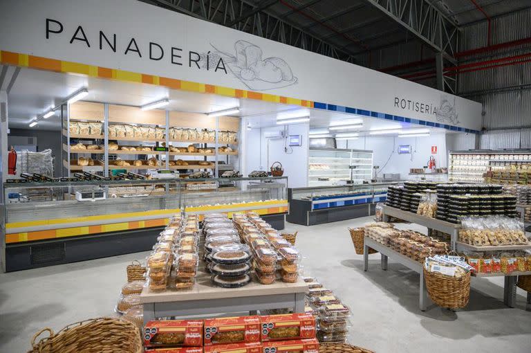 El nuevo súper de Tienda Inglesa fue inaugurado hoy y cuenta con un salón de ventas de 2600 m2