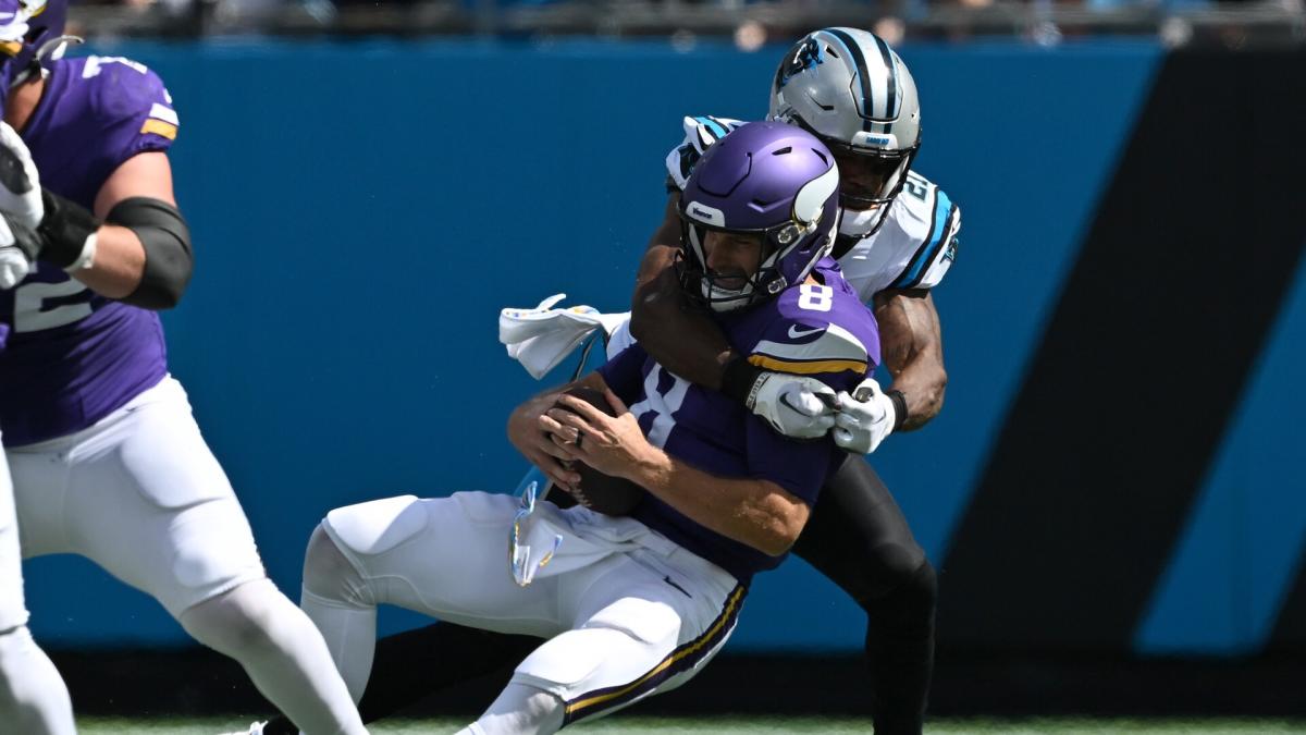 Minnesota Vikings at Carolina Panthers live updates: Sam Franklin INT gives  Panthers lead