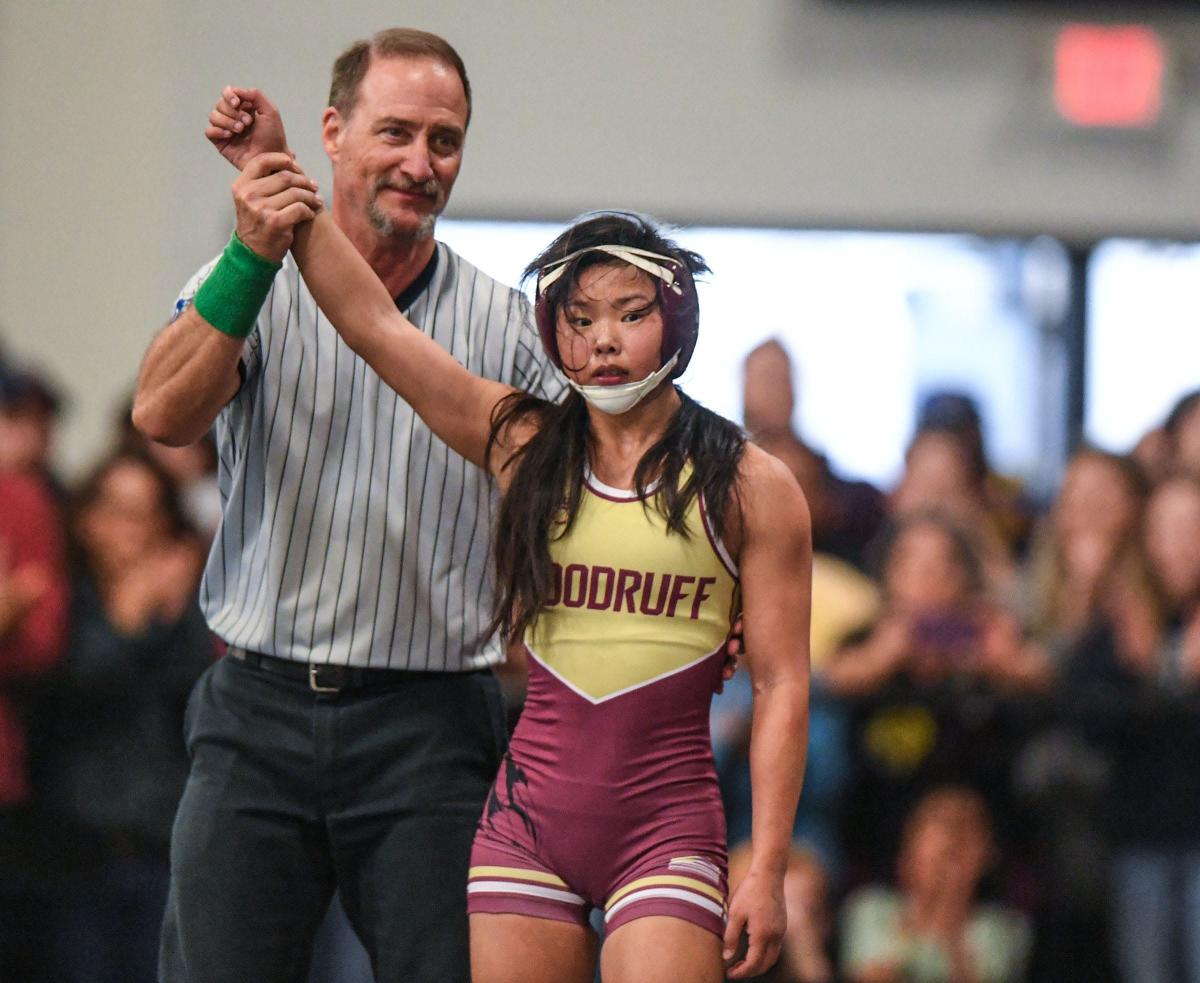 ashton kutcher high school wrestling