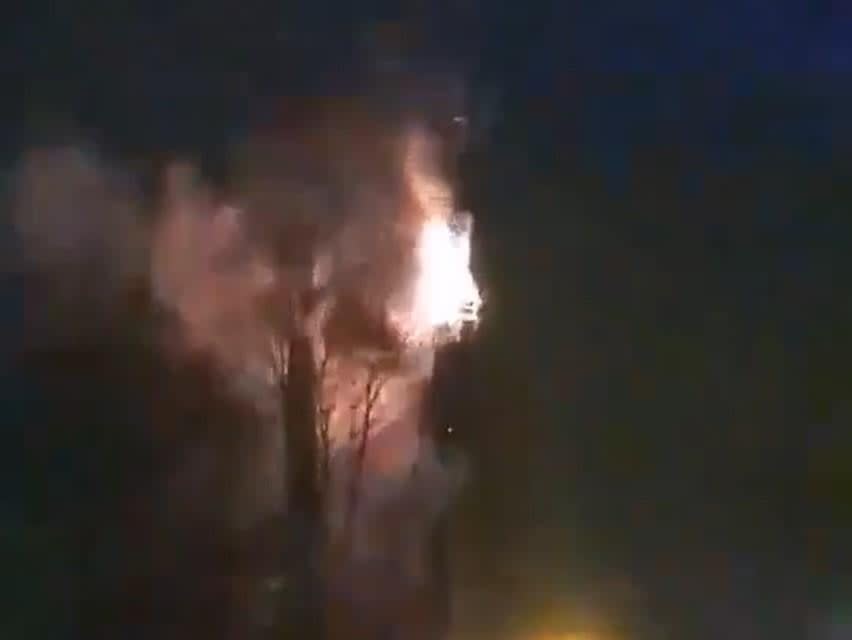 A video appearing to show a telecommunications tower in flames was shared on Twitter alongside conspiracy theories linking 5G to the Covid-19 coronavirus: Twitter