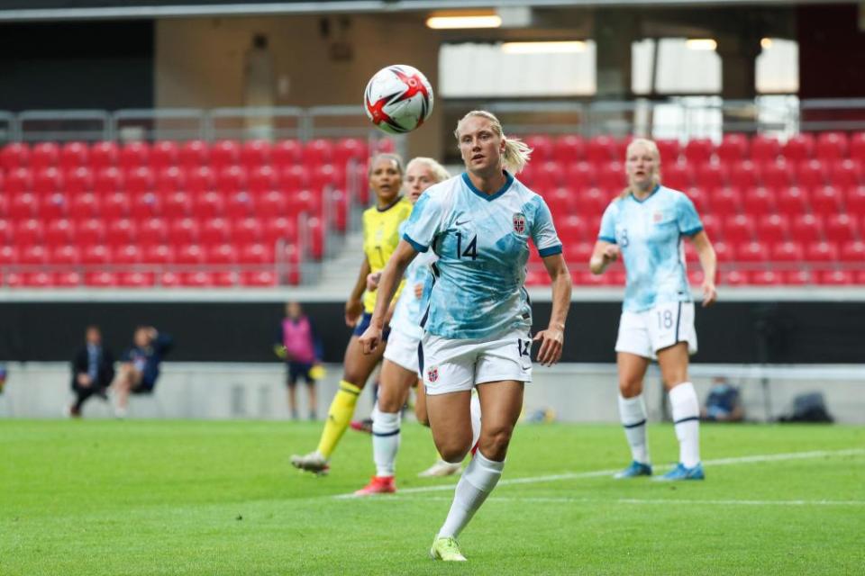 Lisa Naalsund on her debut for Norway against Sweden in 2021.