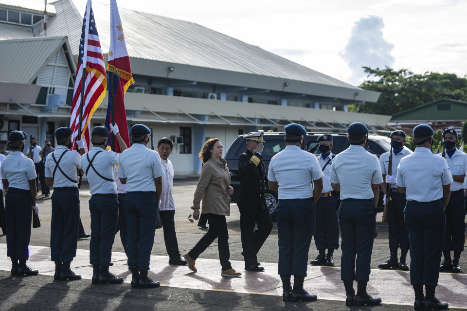 U.S. Vice President Kamala Harris departs Puerto Princesa Port, Philippines, en route to Yokota Air Base in Japan on Tuesday, Nov. 22, 2022. (Haiyun Jiang/The New York Times via AP, Pool)