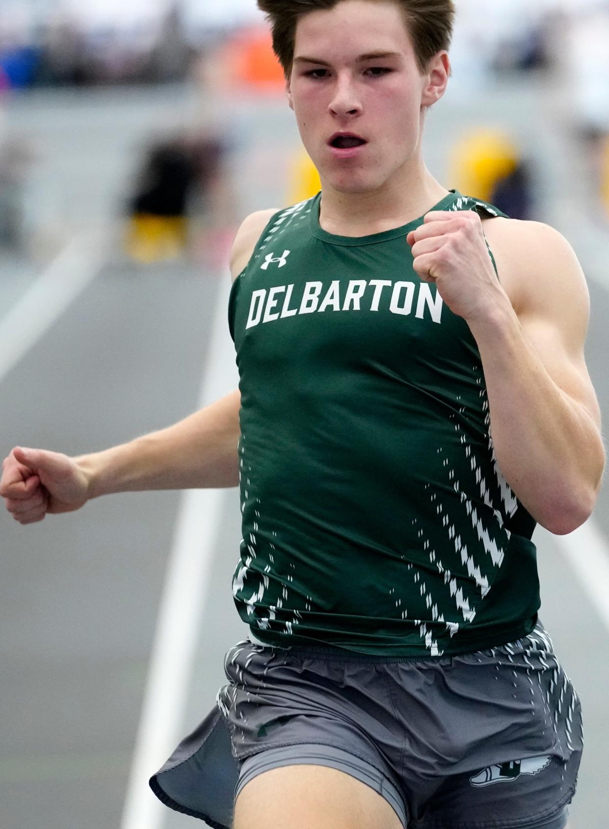 Who sparkled at the NJSIAA track and field Meet of Champions?