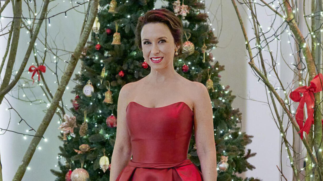  Lacey Chabert in promo photo for Hallmark Christmas movie. 