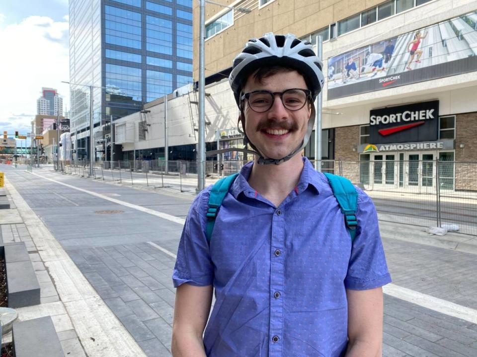Stephen Raitz, chair of Paths for People, said he hopes the city turns the avenue into a pathway pedestrians and cyclists can use.  (Gabriela Panza-Beltrandi/CBC - image credit)
