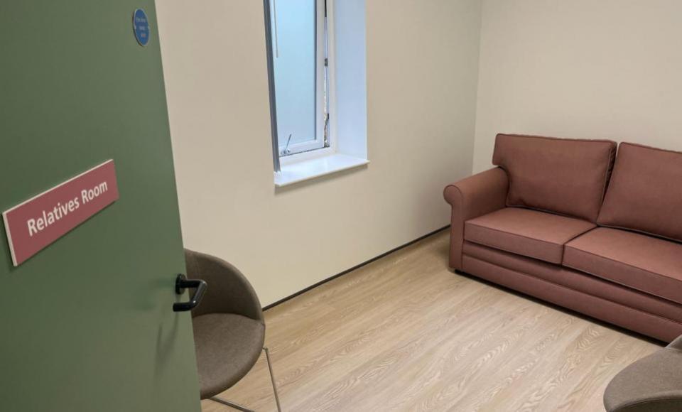 Isle of Wight County Press: A new room at ICU for relatives