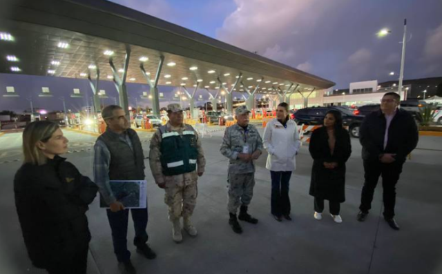 Automated scanner reading Border Crossing Card at the Tijuana