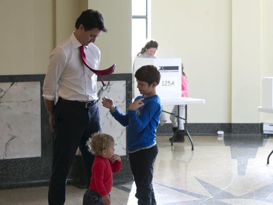 <p>Justin Trudeau a fréquenté le collège Jean-de-Brébeuf à Montréal, qui a aussi accueilli les futurs premiers ministres Robert Bourassa et Pierre Marc Johnson, l’homme d’affaires Jean Coutu ainsi que l’astrophysicien Hubert Reeves, pour ne nommer que ceux-là. Crédit : Getty </p>