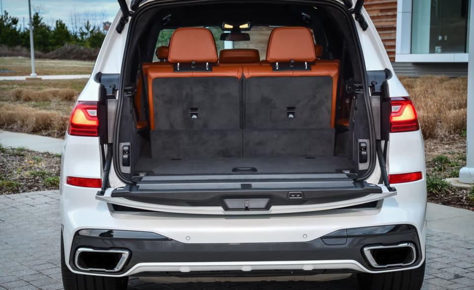 <p>A decent underfloor storage hold maximizes the X7's cargo area. </p>