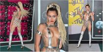 <p>Smilers, wie sich wahre Miley-Fans nennen, gibt es seit 2006, aber es werden immer mehr. Sie sind überall: auf Instagram, Twitter und Tumblr und haben sich mit ihrem Vorbild weiterentwickelt. Sie sind die besten Twerker und lieben fröhliche Hippie-Vibes. Außerdem lieben sie Miley für ihre philanthropische Art und ihren verrückten Kleidergeschmack. (Bilder: Getty) </p>