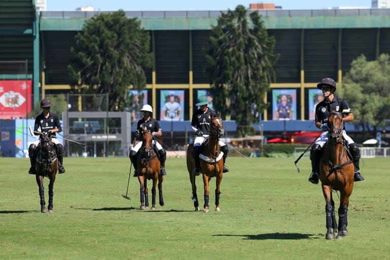 De este Ellerstina quedan los dos del medio, Gonzalo Pieres (h.) e Ignatius Du Plessis; Bautista Bayugar sale de la Triple Corona y Nicolás Pieres arma un proyecto propio en busca de la clasificación para el Abierto de Palermo.