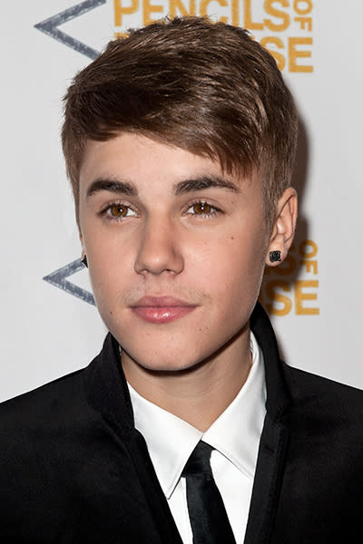 <p>Con 17 años Justin Bieber comenzó a dejar salir su personalidad. Fue en 2011 cuando comenzaron los piercings, además de los cambios en el cabello. Foto: D Dipasupil / Getty Images. </p>