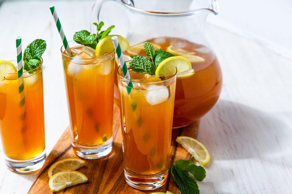 <p>Half tea, half lemonade - 100% refreshing.</p><p>Get the recipe from <a href="https://www.delish.com/cooking/recipe-ideas/a29813418/arnold-palmer-drink-recipe/" rel="nofollow noopener" target="_blank" data-ylk="slk:Delish;elm:context_link;itc:0;sec:content-canvas" class="link ">Delish</a>. </p>