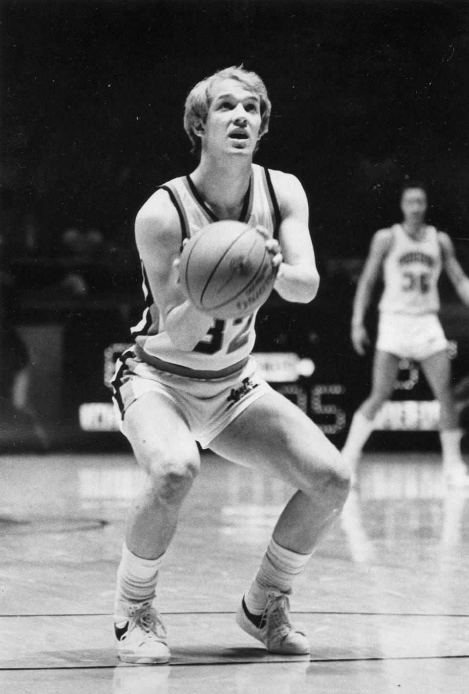 Vanderbilt coach Kevin Stallings totaled 333 points and 217 assists with Purdue from 1980-82.
