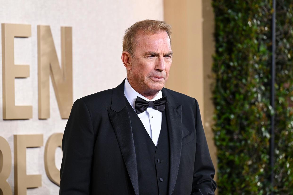 Kevin Costner Attends 2024 Golden Globes After Missing Ceremony 1 Year ...