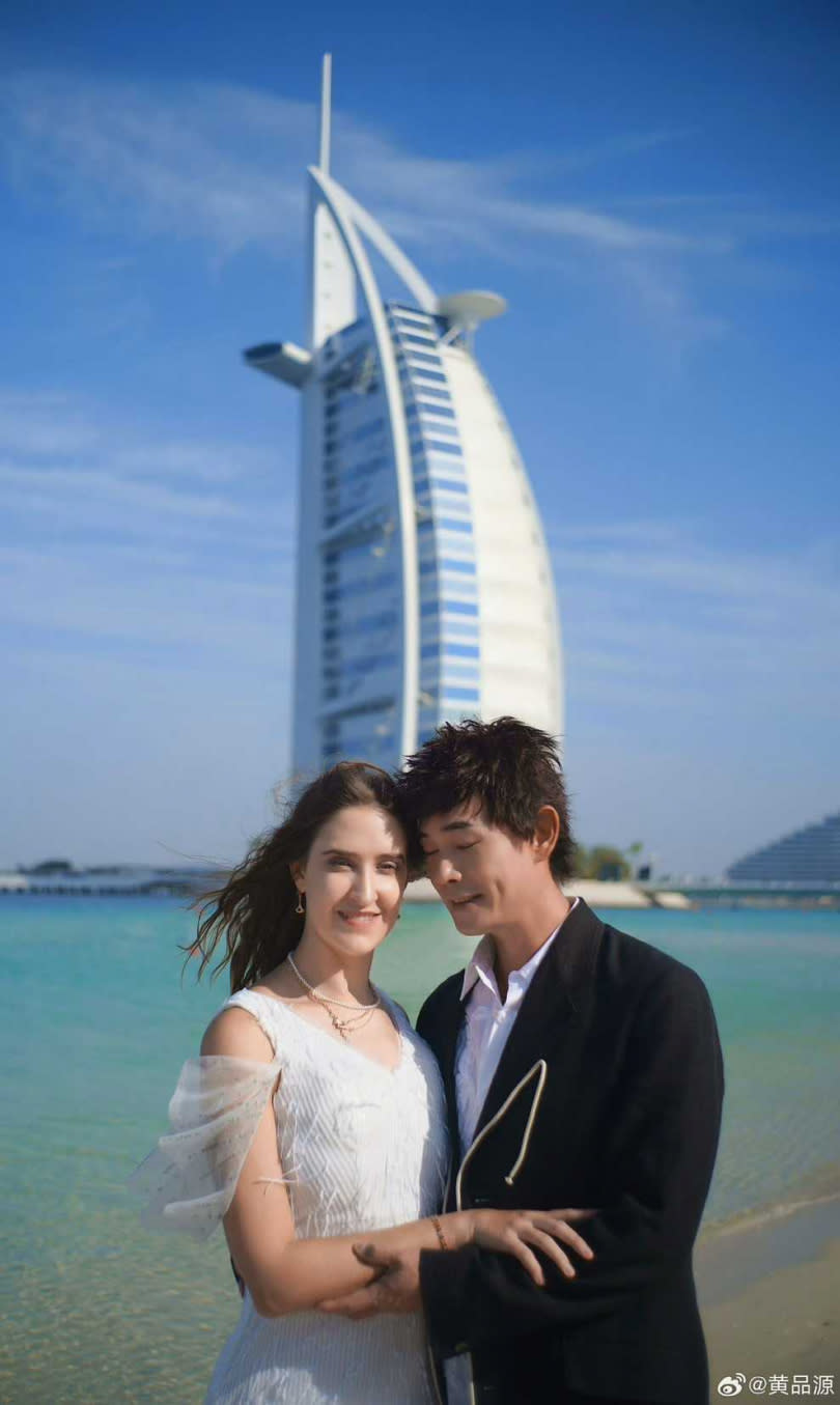黃品源和俄羅斯籍新婚妻艾琳遠赴杜拜拍攝婚紗照。（圖／金立海提供）