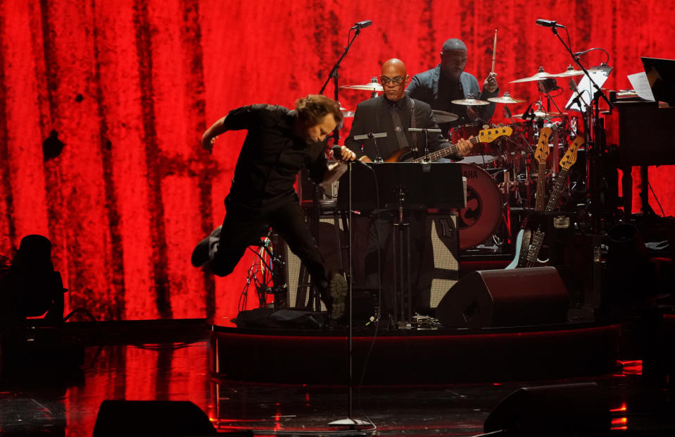 Eddie Vedder appears during THE 45TH ANNUAL KENNEDY CENTER HONORS, broadcasting on Wednesday, Dec. 28 (8:00-10:00 PM, ET/PT) on the CBS Television Network and stream live and on demand on Paramount+.  Photo: Mary Kouw/CBS ©2022 CBS Broadcasting, Inc. All Rights Reserved.