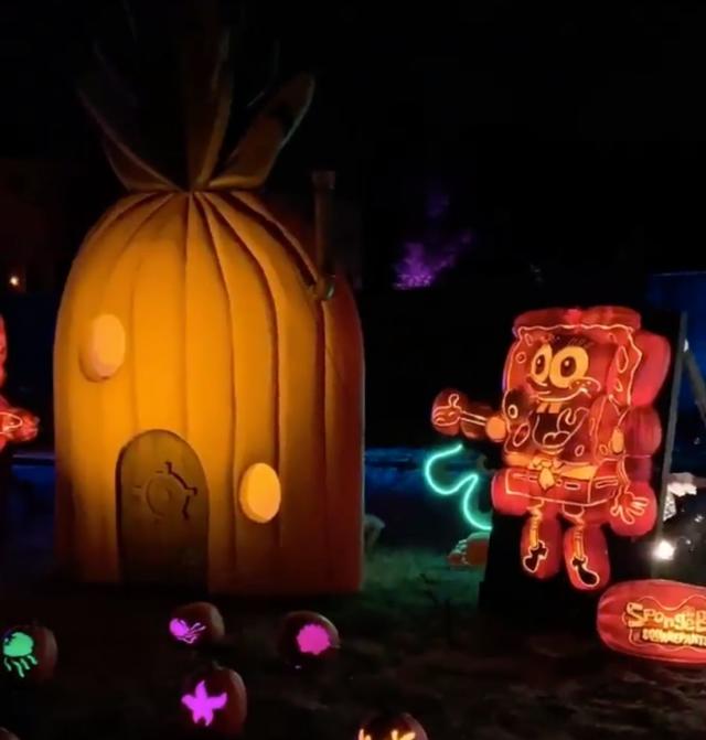 SpongeBob SquarePants' Bikini Bottom Recreated In Amazing Pumpkin