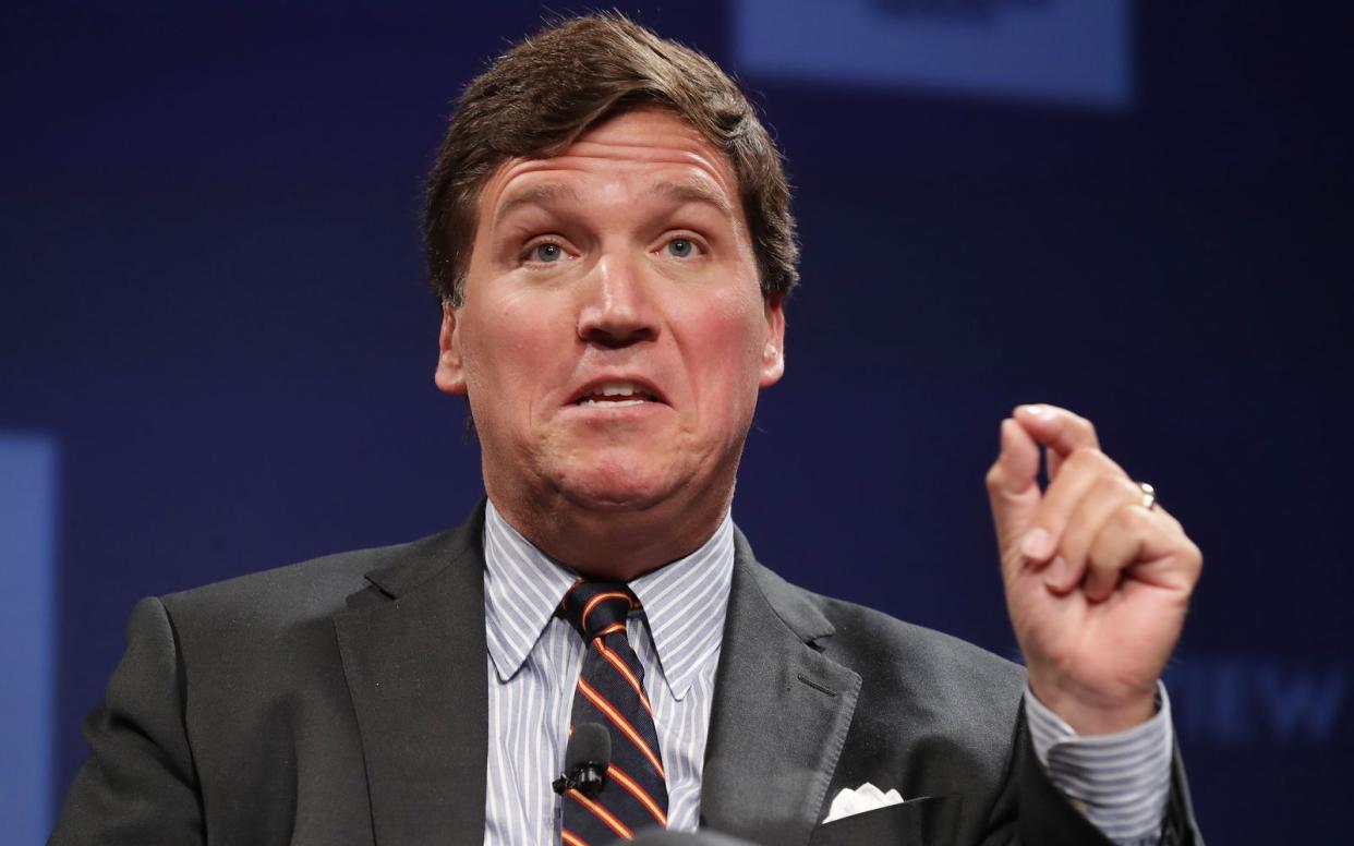 Seinen Job bei Fox News ist Tucker Carlson los, als Moderator will er jetzt mit einer eigenen Show bei Twitter weitermachen. (Bild: Getty Images / Chip Somodevilla)