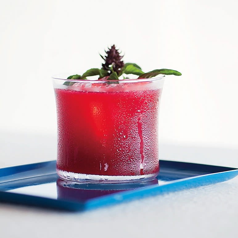 Blackberry-Gin Fizz