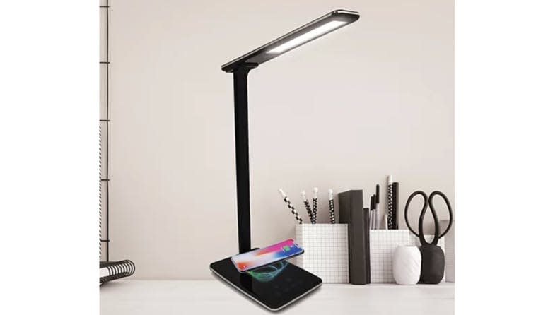 What's better than a lamp that also charges your phone?
