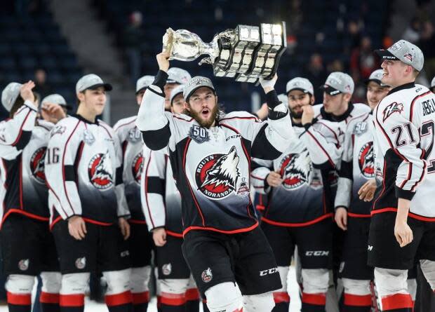 Catch some of the hockey action in the lead-up to the 2022 Memorial Cup tournament on CBC Sports this season. (Darren Calabrese/The Canadian Press via AP - image credit)