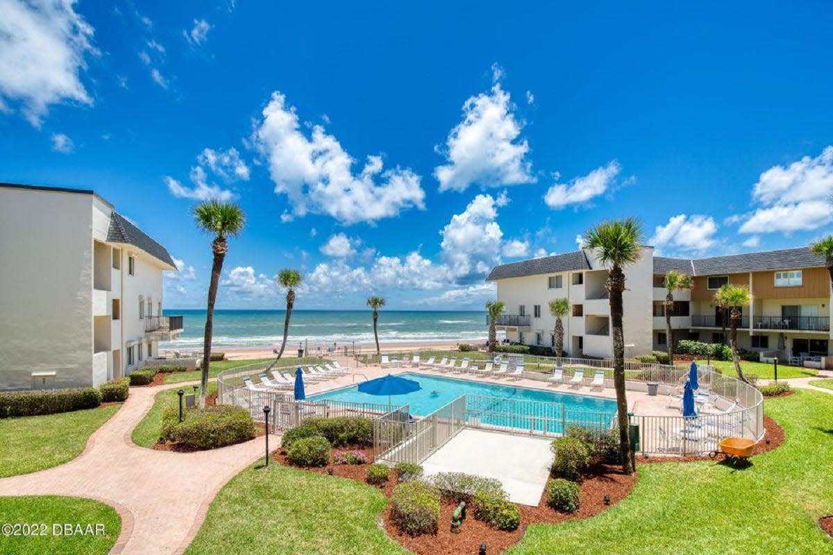 This beautiful two-story townhome in Ormond Ocean Club North would make an ideal income-generating property because it's in one of the few locations in Ormond Beach that allow weekly rentals.