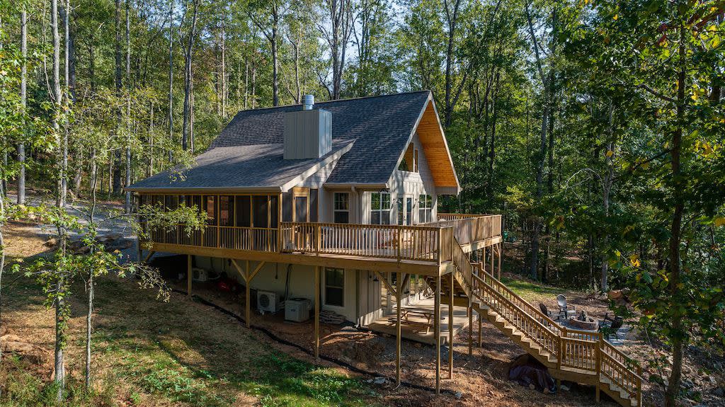 Tennessee River Cabin