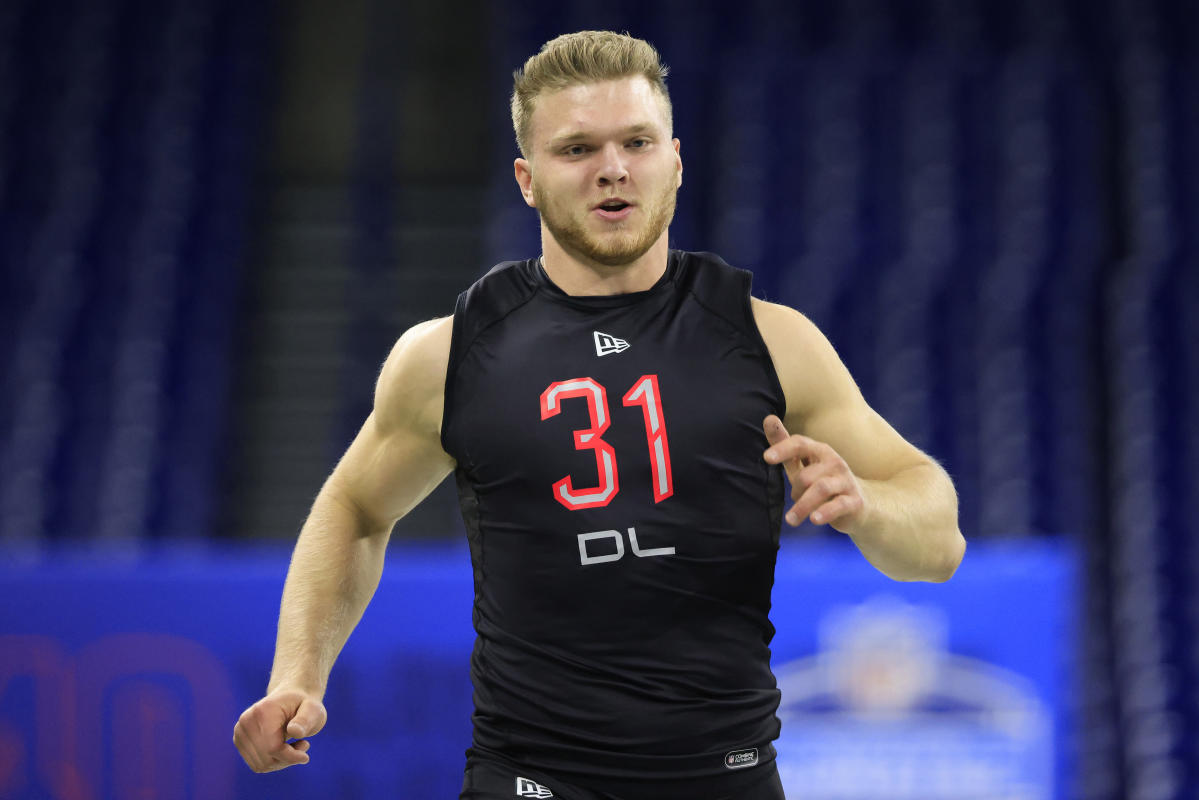 NFL Draft Betting Odds: Who Will Go First Overall? - Bleacher Nation