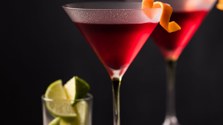 cosmopolitans with limes